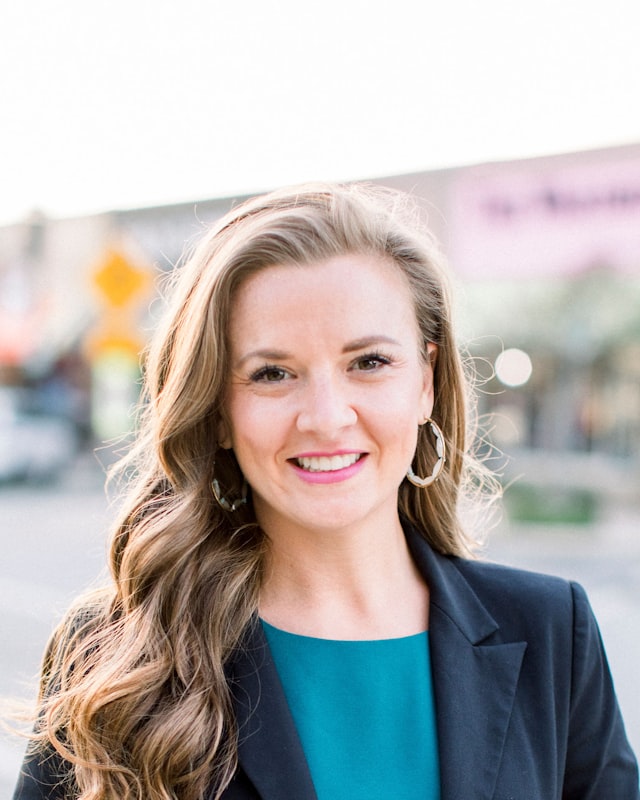 Portrait of Megan Hart, Senior Buyer's Agent