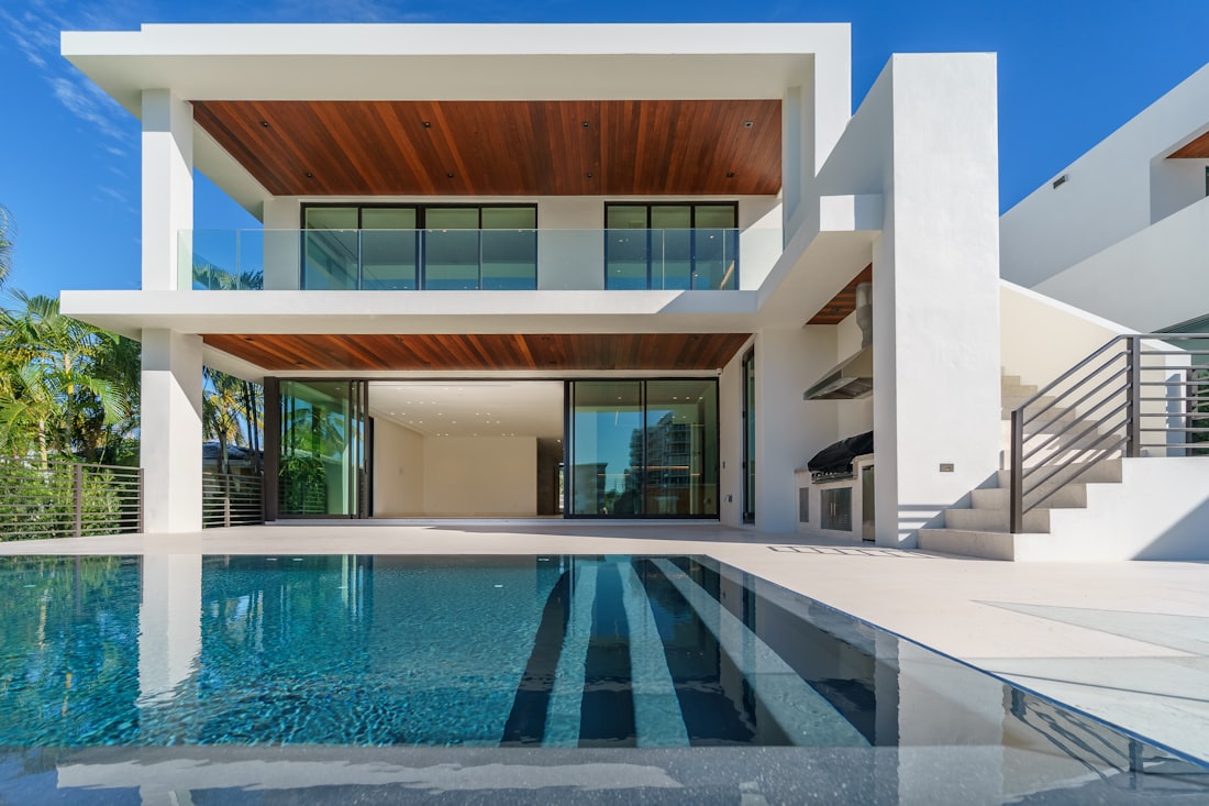 Beverly Hills contemporary home with cantilevered upper floor and lap pool